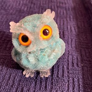 Ocean jasper chips in Owl shaped resin